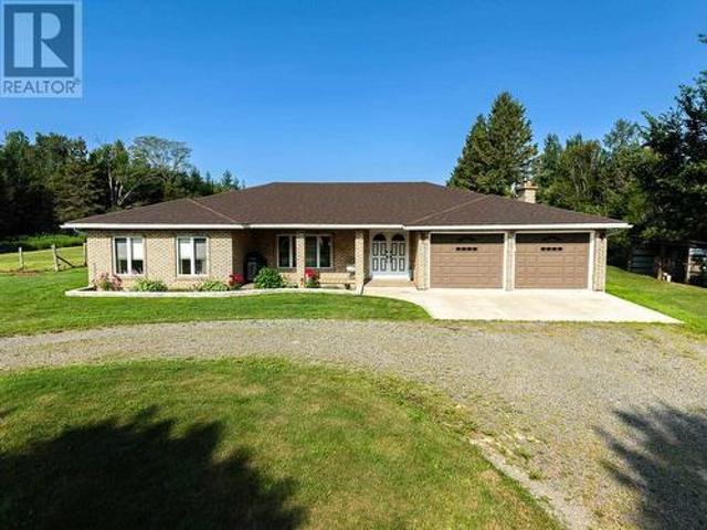 House for sale in Ontario