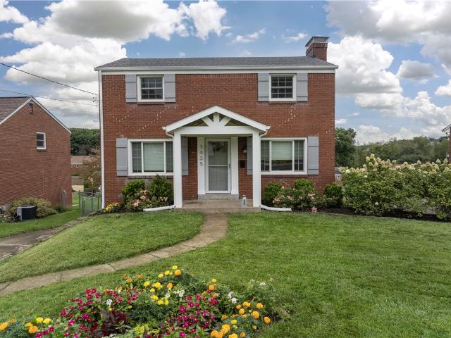 House for sale in Bridgeville, Allegheny County