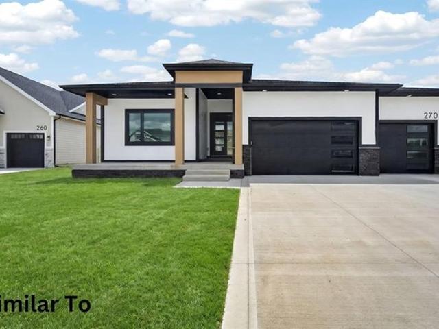 House for sale in Dallas Center, Iowa