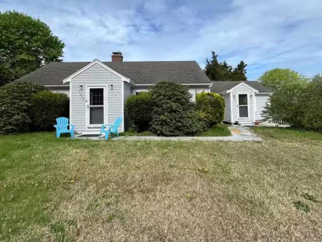 House for sale in Barnstable