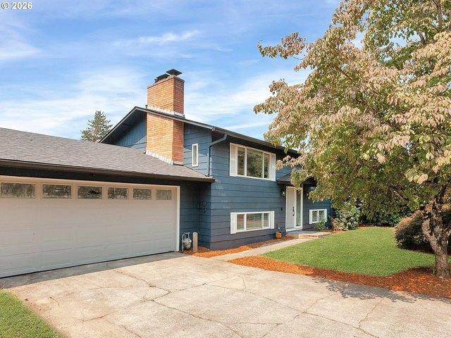 House for sale in Sandy, Clackamas County