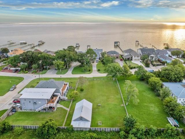 Land for sale in Kemah, Texas