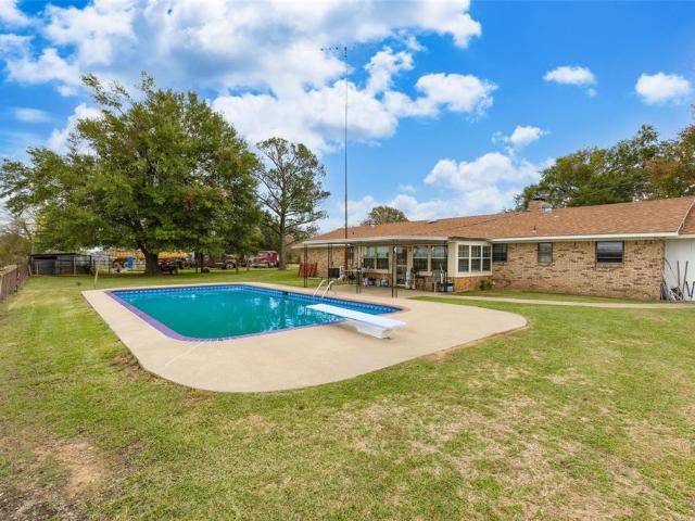 Property for sale in Como, Texas