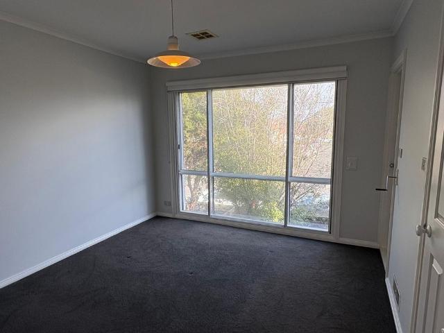 Townhouse for rent in Camerons Creek, Victoria