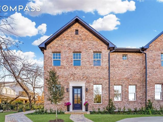 Townhouse for sale in Plano