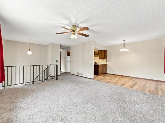 Townhouse for sale in Maple Grove, Hennepin County