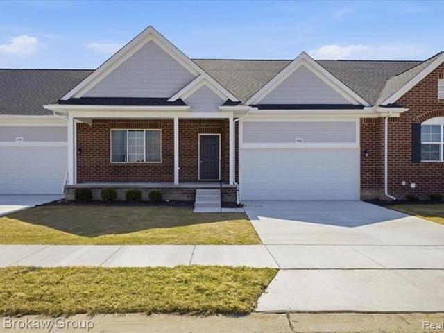 Condo for sale in Lapeer, Michigan