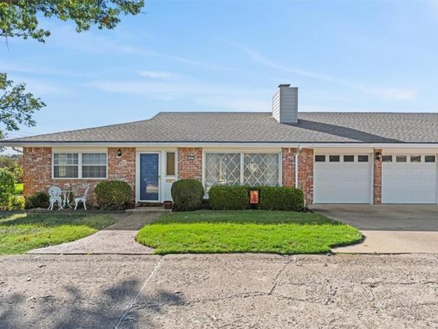 Townhouse for sale in Bartlesville, Washington County