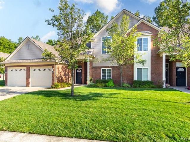 Townhouse for sale in Sterling Heights, Michigan