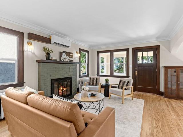 House for sale in Macalester - Groveland, Ramsey