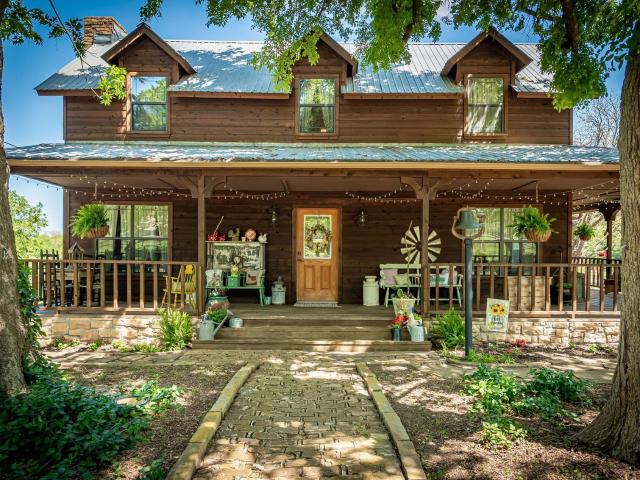 House for sale in Blue Ridge, Texas