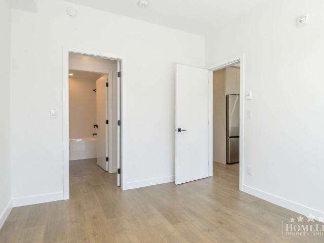 Apartment for rent in Surrey, British Columbia