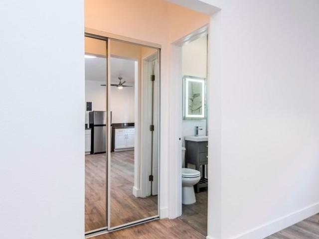Apartment for rent in Canoga Park, California