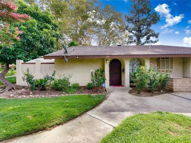 Condo for sale in Upland, San Bernardino County