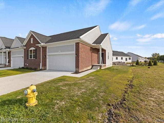Condo for sale in Lapeer, Lapeer County