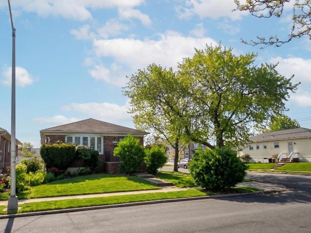 Property for sale in Queens, Arverne