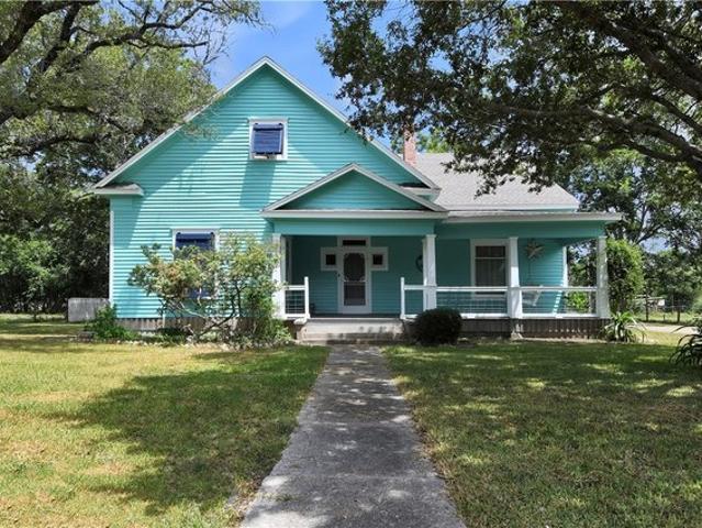 House for sale in Tivoli, Refugio County