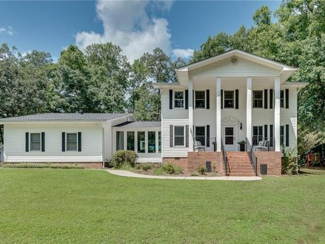 House for sale in Cohutta, Georgia