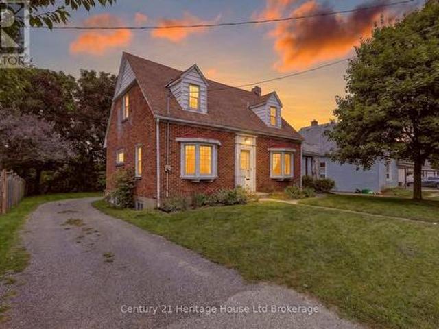 House for sale in Downtown Ingersoll, Ingersoll