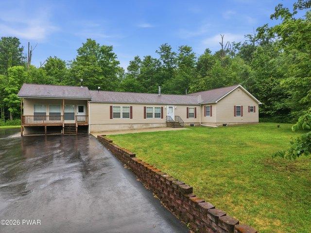 House for sale in Lake Ariel, Pennsylvania
