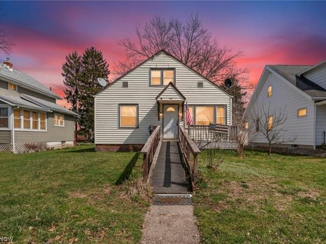 House for sale in Summit, Ohio