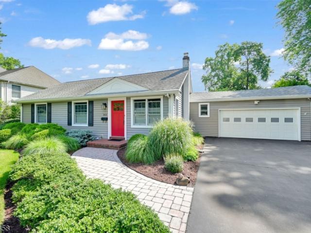 House for sale in Glen Rock