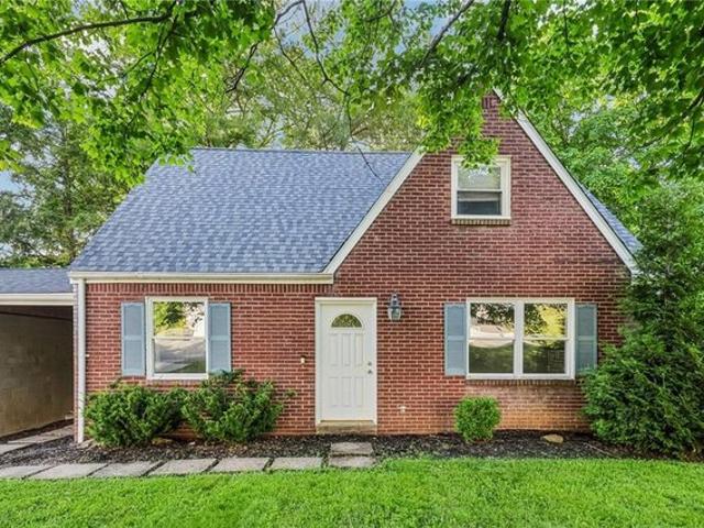 House for sale in Canonsburg, Pennsylvania