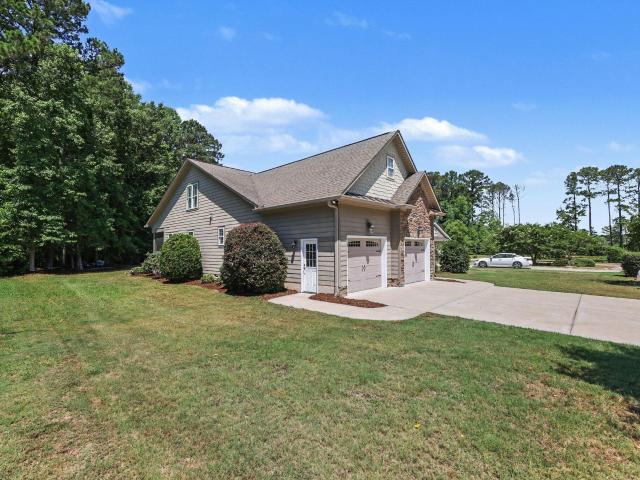 House for sale in Four Oaks, North Carolina
