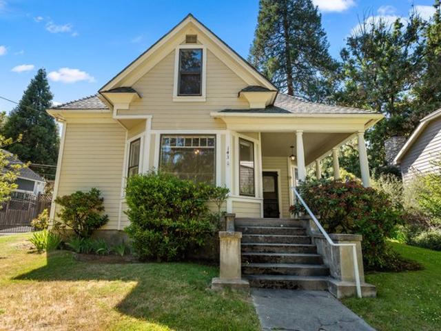 House for sale in Oregonia