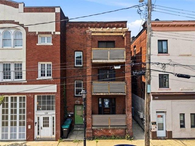 House for sale in Pittsburg, Pennsylvania