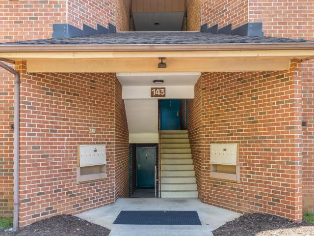 Condo for sale in Oak Terrace, Charlottesville
