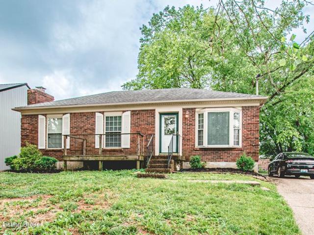 House for sale in Mount Washington, Kentucky