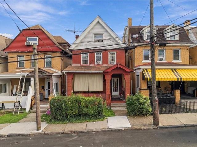 House for sale in Pittsburg, Pennsylvania