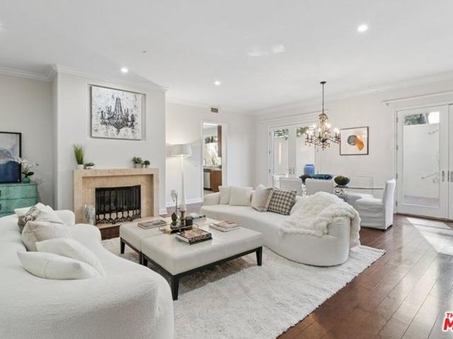 Condo for sale in Beverly Hills, Los Angeles County
