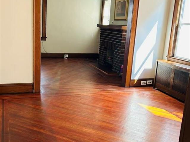 Duplex for rent in Newark Duplex for rent in Newark