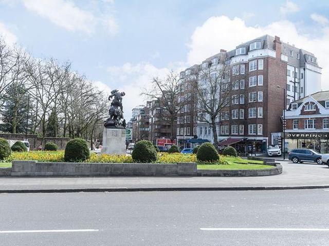 Apartment for rent in St. John's Wood, Greater London