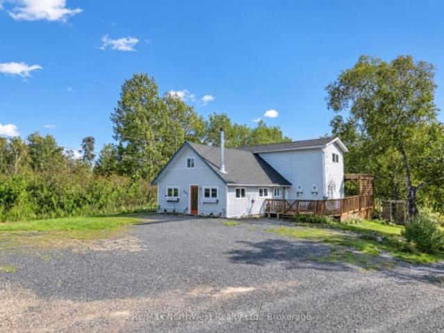 House for sale in Kenora, Northwestern Ontario