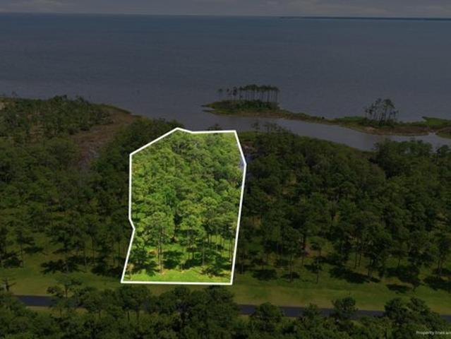 Land for sale in Oriental, North Carolina