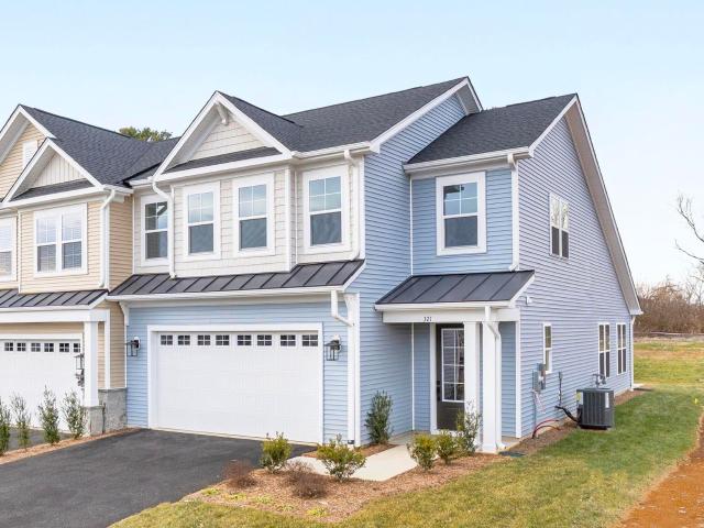 Townhouse for sale in Virginia