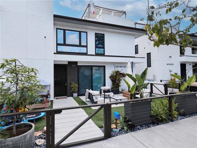 Townhouse for sale in El Segundo, California