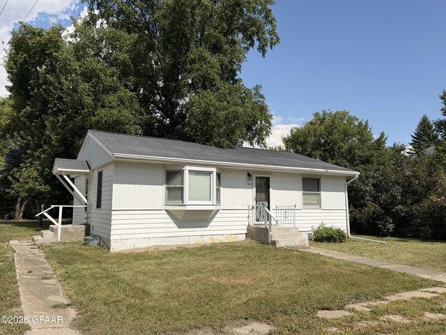 House for sale in Pembina, North Dakota