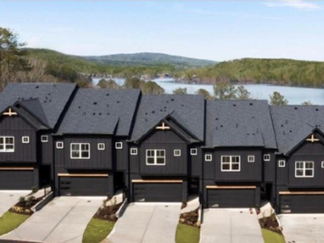 Townhouse for sale in Waleska, Georgia