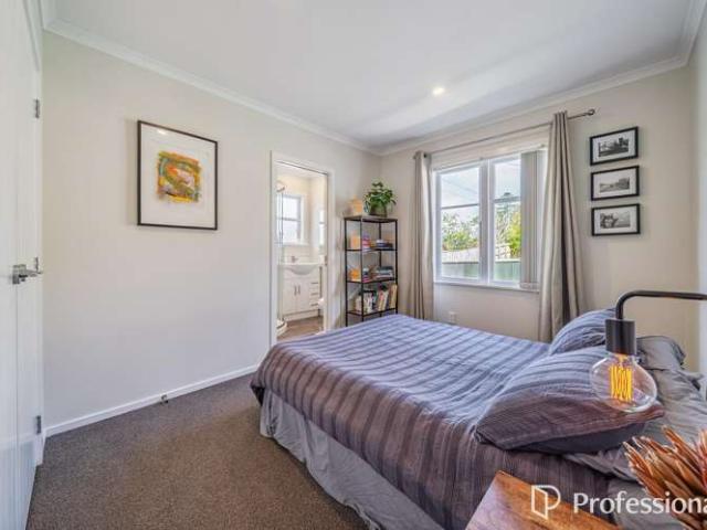 House for sale in Days Bay, Wellington