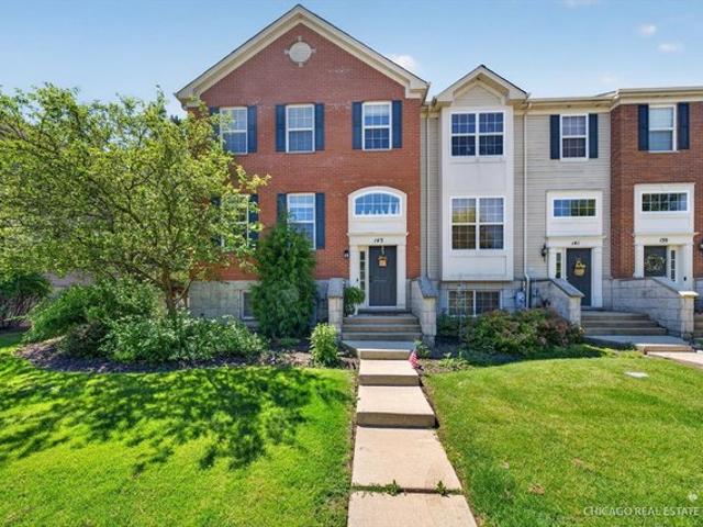 Townhouse for sale in Gilberts, Illinois
