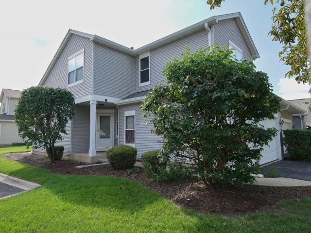 Townhouse for sale in North Aurora, Illinois