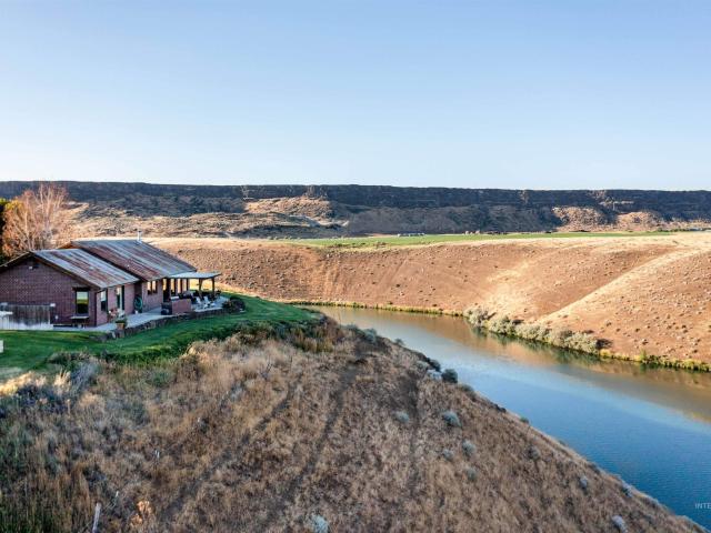 Farm for sale in Bliss, Idaho