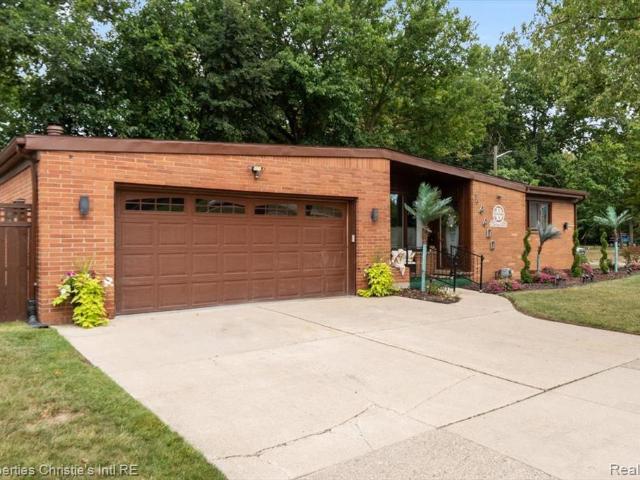 House for sale in Oak Park, Michigan