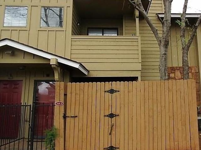 Condo for sale in Oklahoma City, Oklahoma