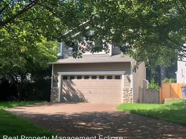 House for rent in Kirkland