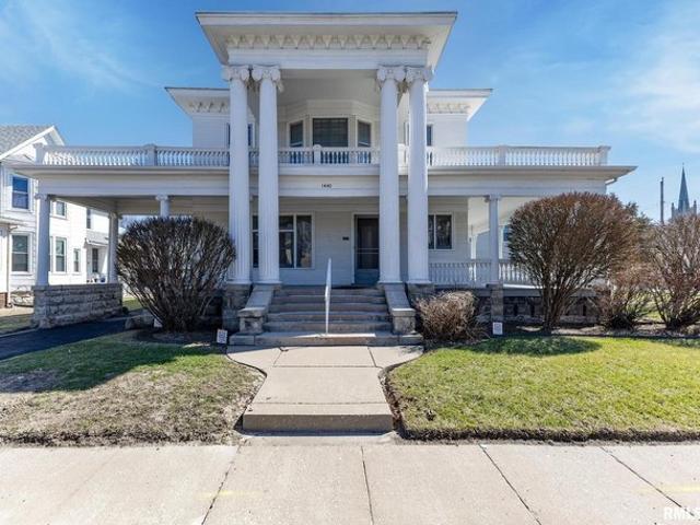 House for sale in Moline, Illinois
